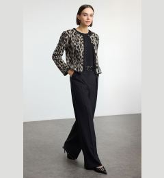 Снимка на Trendyol Black Pleated Wide Leg/Wide Leg Woven Trousers