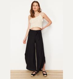 Снимка на Trendyol Black Side Slits Short Wide Leg Flexible Trousers