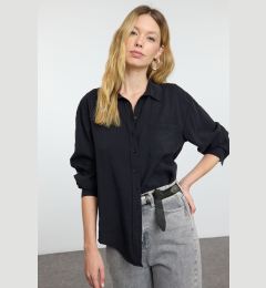 Снимка на Trendyol Black Single Pocket Boyfriend/Wide Pattern Care Collection Woven Shirt