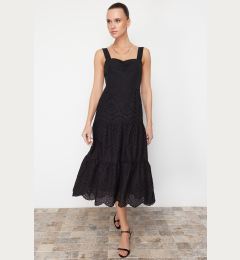 Снимка на Trendyol Black Waist Opening Lined Midi Embroidery Woven Dress