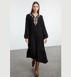 Снимка на Trendyol Black Wide Cut Embroidered Midi Woven Dress