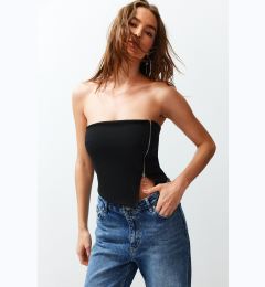 Снимка на Trendyol Black Zippered Asymmetrical Strapless Crop Knitted Blouse