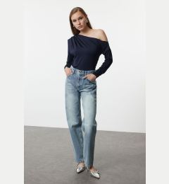 Снимка на Trendyol Blue Normal Waist Straight Jeans