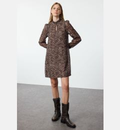 Снимка на Trendyol Brown Animal Patterned Straight Cut Mini Lined Woven Winter Dress