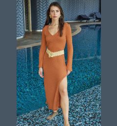 Снимка на Trendyol Brown Fitted Maxi Knitted Slit Beach Dress