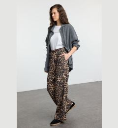 Снимка на Trendyol Brown Leopard Animal Pattern Premium Wide Leg Flexible Knitted Trousers