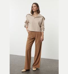 Снимка на Trendyol Brown Linen Look Wide Leg Woven Trousers with Side Stripe Detail