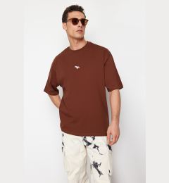 Снимка на Trendyol Brown Oversize/Wide Cut Dinosaur Embroidered 100% T-Shirt