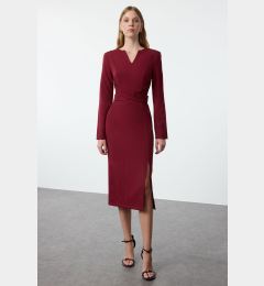 Снимка на Trendyol Burgundy Body-hugging Midi Woven Dress