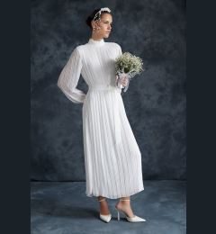 Снимка на Trendyol Cream Pleated Woven Lined Chiffon Bride/Special Occasion Dress