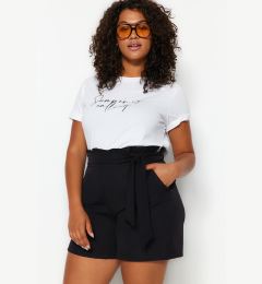 Снимка на Trendyol Curve Black Finike Carrot Woven Shorts & Bermuda