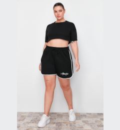 Снимка на Trendyol Curve Black Printed Piping Detailed Knitted Shorts & Bermuda