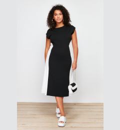 Снимка на Trendyol Curve Black-White Color Blocked Midi Knitted Dress