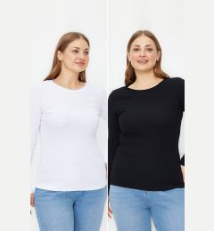 Снимка на Trendyol Curve Black-White Crew Neck Knitted Blouse