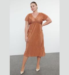 Снимка на Trendyol Curve Brown Reversible Pleated Midi Plus Size Dress