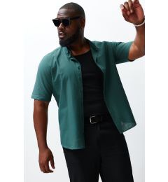Снимка на Trendyol Dark Green Regular Fit 100% Cotton Short Sleeve Plus Size Shirt