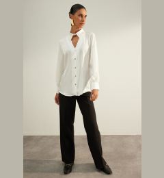 Снимка на Trendyol Ecru Cut Out Detailed Oversize/Wide Fit Satin Woven Shirt