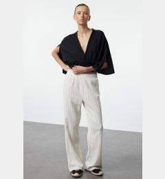 Снимка на Trendyol Ecru Elastic Waist Textured Fabric Woven Trousers