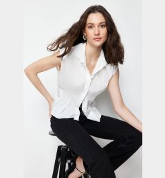 Снимка на Trendyol Ecru Fitted Waist Sleeveless Woven Shirt