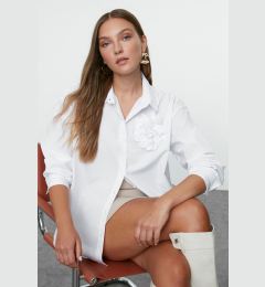 Снимка на Trendyol Ecru Oversize Wide Fit Shirt with Rose Detail on the Front