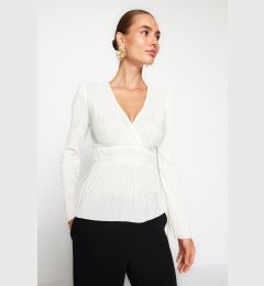 Снимка на Trendyol Ecru Pleat Detailed Double Breasted Closure Frilly V Neck Knitted Blouse