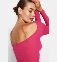 Снимка на Trendyol Fuchsia Decollete Fitted/Situated Ribbed Flexible Knitted Blouse