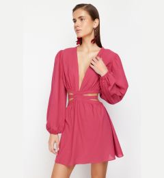 Снимка на Trendyol Fuchsia Mini Woven Cut Out/Window Beach Dress