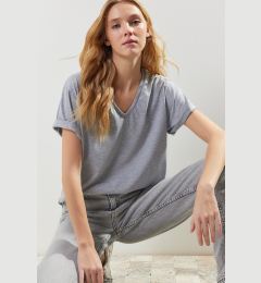 Снимка на Trendyol Gray Melange Oversize V-Neck Knitted T-Shirt