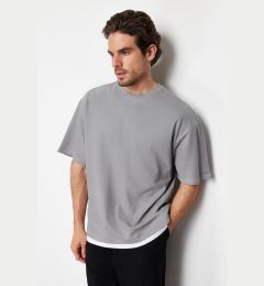 Снимка на Trendyol Gray Oversize Textured 100% Cotton T-Shirt with Piece Detail