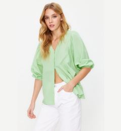 Снимка на Trendyol Green Bat Sleeve Regular Normal Fit Woven Shirt