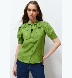 Снимка на Trendyol Green Collar Tie Detailed Short Sleeve Regular Fit Woven Shirt