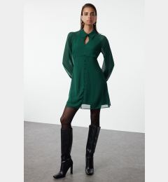 Снимка на Trendyol Green Plain Woven Winter Dress