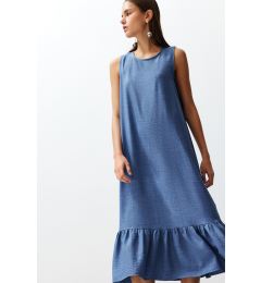 Снимка на Trendyol Indigo Straight Cut Sleeveless Crew Neck Midi Aerobin Woven Dress