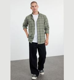 Снимка на Trendyol Khaki Regular Fit Winter Checkered Plaid Lumberjack Shirt