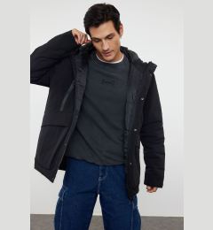 Снимка на Trendyol Men's Black Regular Fit Taslan Winter Parka Coat