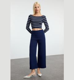 Снимка на Trendyol Navy Blue Culotte Pattern Woven Trousers