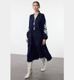 Снимка на Trendyol Navy Blue Wide Cut Embroidered Midi Woven Dress