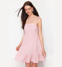 Снимка на Trendyol Pink Checked Straight Cut Ruffle Mini Woven Dress