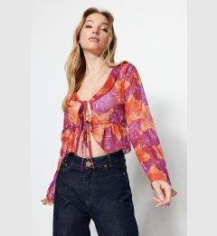 Снимка на Trendyol Pink Floral Pattern Tie and Ruffle Detail Crop Flexible Tulle Knitted Blouse