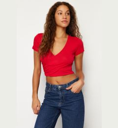 Снимка на Trendyol Red Fitted/Situated Double Breasted Neck Crop Viscose Stretch Knit Blouse