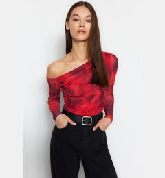 Снимка на Trendyol Red Tulle Lined Asymmetrical Collar Knitted Blouse