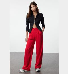 Снимка на Trendyol Red Wide Leg Pleated Woven Fabric Trousers