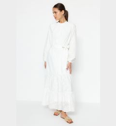 Снимка на Trendyol White Brode Detailed Lined Woven Dress