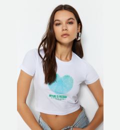 Снимка на Trendyol White Heart Printed Fitted/Simple Crop Crew Neck Cotton Stretch Knitted T-Shirt