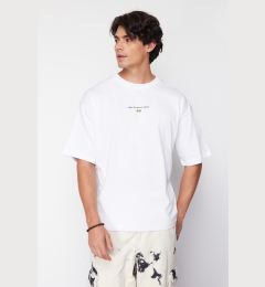 Снимка на Trendyol White Oversize/Wide Cut Crew Neck Short Sleeve Game Over Printed T-Shirt