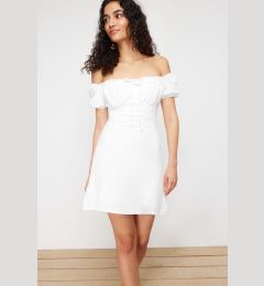 Снимка на Trendyol White Plain Bodycone Crepe Mini Woven Dress