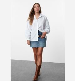 Снимка на Trendyol White Textured Oversize Wide Fit Woven Shirt