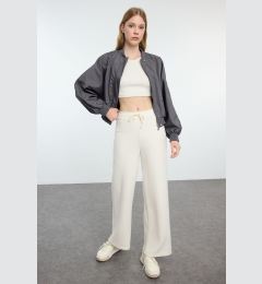 Снимка на Trendyol White Wide Leg Thessaloniki Knitted Trousers